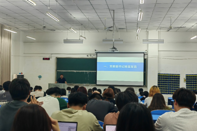建筑学院:研途领航 筑梦未来--学院举行2025年毕业生考研经验分享会
